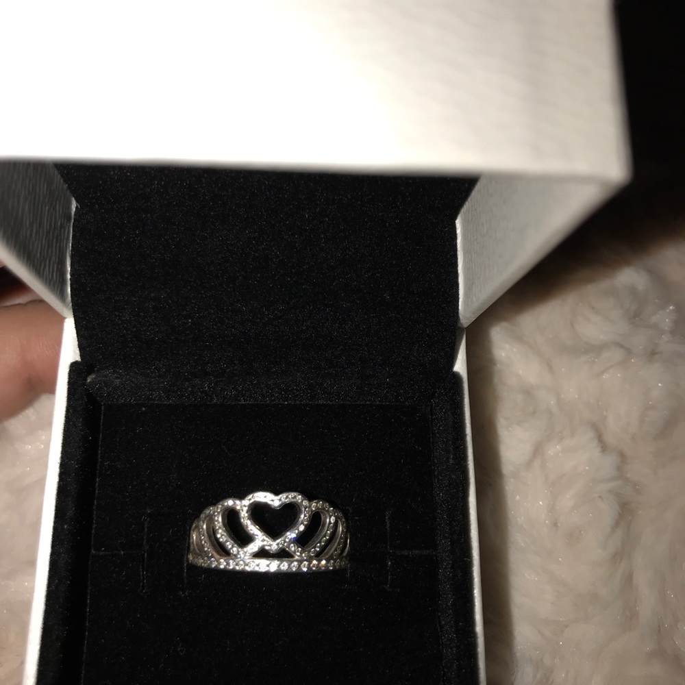 Hearts Tiara Ring